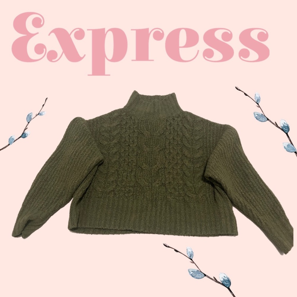 Chunky green cropped knit turtleneck
